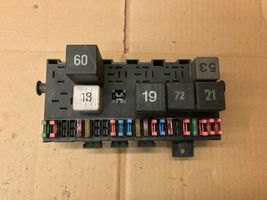 Volkswagen Jetta II Fuse module 171941813D