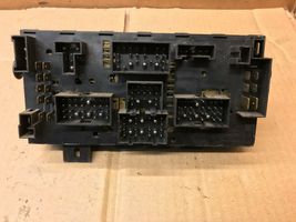 Volkswagen Jetta II Module de fusibles 171941813D