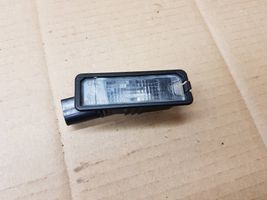 Volkswagen Eos Lampa oświetlenia tylnej tablicy rejestracyjnej 1K8943021