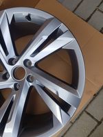 Volkswagen Tiguan R19 alloy rim 5NA601025AG