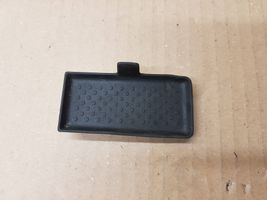 Volkswagen Golf VII Panelės stalčiuko/lentinėlės paklotėlis 5G0863135C