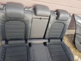 Volkswagen Golf VII Sitze und Türverkleidungen komplett 