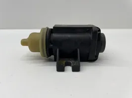 Volkswagen Golf VI Solenoidinis vožtuvas 1K0906627B