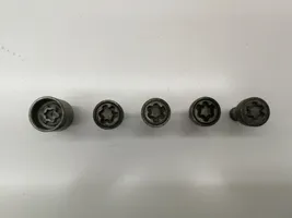 Audi A6 S6 C6 4F Anti-theft wheel nuts and lock 