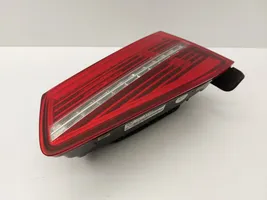 Volkswagen PASSAT B8 Lampy tylnej klapy bagażnika 3G9945308D