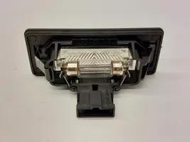 Audi A4 S4 B8 8K Lampa oświetlenia tylnej tablicy rejestracyjnej 8T0943021