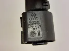 Volkswagen PASSAT B8 Autres faisceaux de câbles 1K0973751