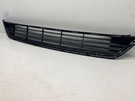 Toyota Avensis T270 Front bumper lower grill 5311205100