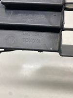 Toyota Avensis T270 Front bumper lower grill 5311205100