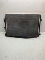 Volkswagen PASSAT B7 Radiateur de refroidissement 3aa121253