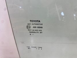 Toyota Avensis T270 Etuoven ikkunalasi, neliovinen malli E643r00049