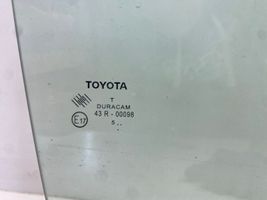 Toyota Corolla Verso AR10 Etuoven ikkunalasi, neliovinen malli e1743r00098