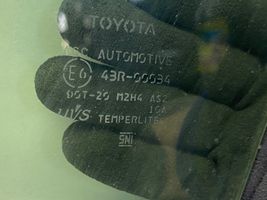 Toyota Prius (XW20) Vetro del finestrino della portiera anteriore - quattro porte E643r00034