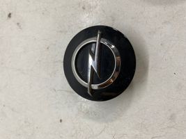 Opel Astra J Alkuperäinen pölykapseli 467597050