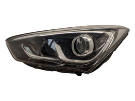 Hyundai Santa Fe Priekšējais lukturis 921012WXXX