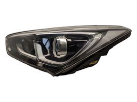 Hyundai Santa Fe Priekšējais lukturis 921012WXXX