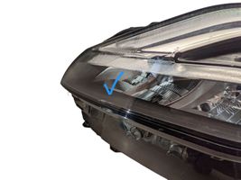 Nissan Qashqai J12 Lampa przednia 1008D02J