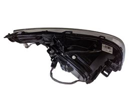 Volvo V60 Lampa przednia 31383066