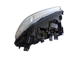 Volvo S80 Lampa przednia 30796130