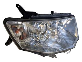 Mitsubishi Pajero Lampa przednia 8301A878