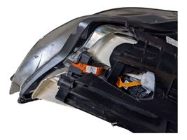 Mercedes-Benz CLS C218 X218 Lampa przednia A2188208861