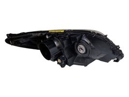 Toyota Sienna XL30 III Lampa przednia 8115008030