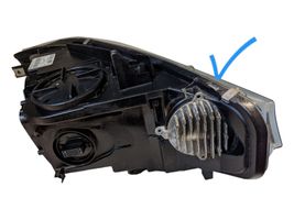 BMW 4 F32 F33 Lampa przednia 7460619