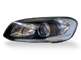 Volvo XC60 Lampa przednia 31420257