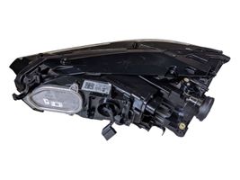 Volkswagen PASSAT B8 Lampa przednia 3G1941082C