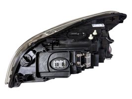 Volvo C70 Lampa przednia LE08A6183