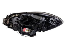 Volvo C70 Lampa przednia LE08A6183