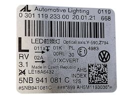 Volkswagen Tiguan Lampa przednia 5NB941081C