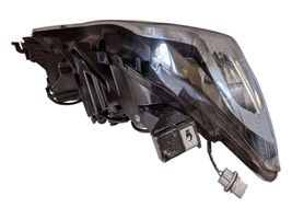 Toyota Land Cruiser (J150) Lampa przednia 8114560J10