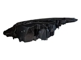 Lexus RX 330 - 350 - 400H Lampa przednia 8114548D40