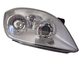 Opel Tigra B Lampa przednia 89311089