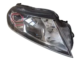 Suzuki Vitara (LY) Lampa przednia 10018095