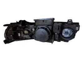 Volvo XC70 Lampa przednia 89008794