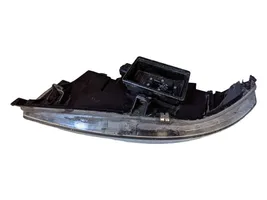 Volvo XC70 Lampa przednia 89008794