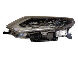 Nissan X-Trail T32 Lampa przednia 260756FP8B