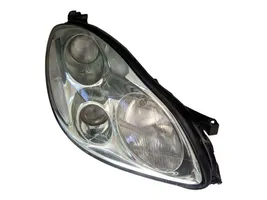 Toyota Soarer Z40 Lampa przednia 8111024110