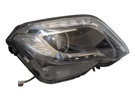 Mercedes-Benz GLK (X204) Lampa przednia A2048201639