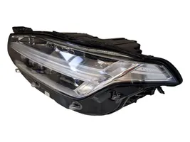 Volvo XC90 Lampa przednia 31353153