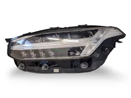 Volvo XC90 Lampa przednia 31353153