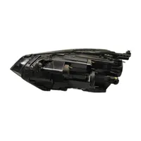 Volkswagen PASSAT B8 Lampa przednia 3G1941006C