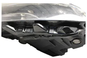 Volkswagen PASSAT B8 Lampa przednia 3G1941005C