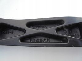 Nissan X-Trail T32 Braccio della spazzola tergicristallo anteriore 