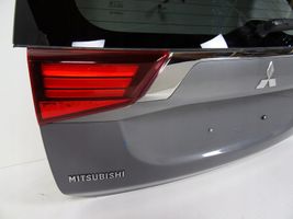 Mitsubishi Outlander Takaluukun/tavaratilan kansi 