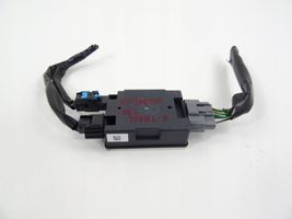 Nissan X-Trail T32 Polttoaineen ruiskutuspumpun ohjainlaite/moduuli 169108688R