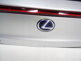 Lexus UX Couvercle de coffre 