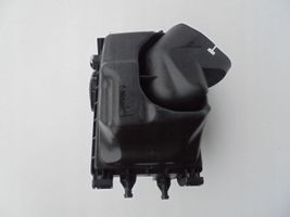 Nissan Pulsar Коробка воздушного фильтра H8200702517